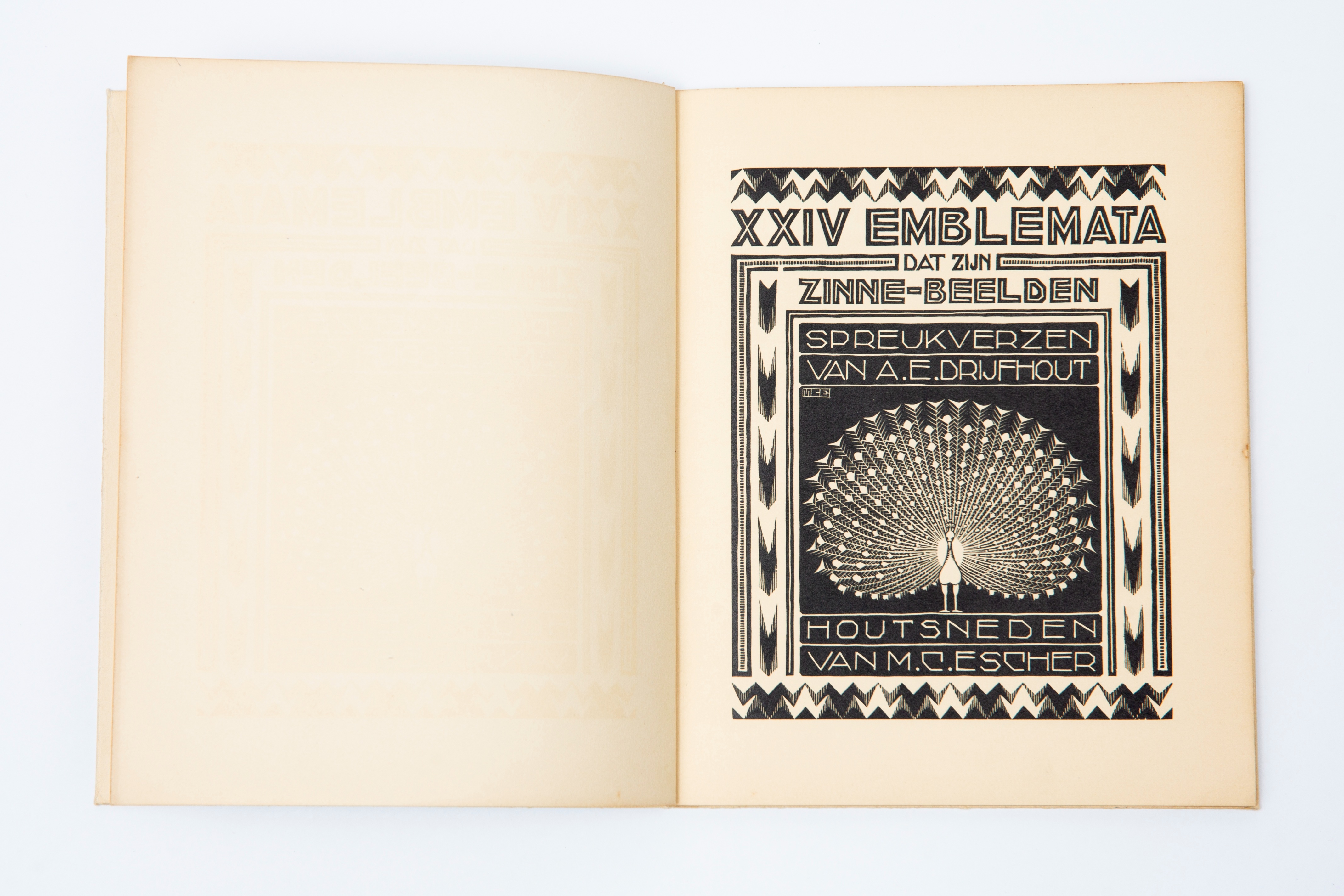Book: 'XXIV Emblemata dat zijn zinne-beelden (1932)